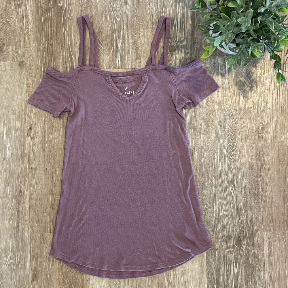 Open shoulder top